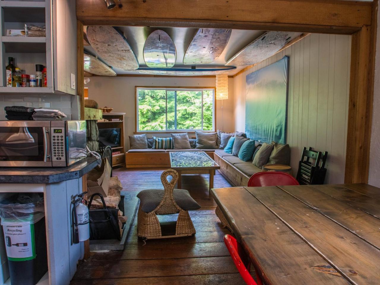 Surfs Inn Rainforest Cottages Ucluelet Buitenkant foto